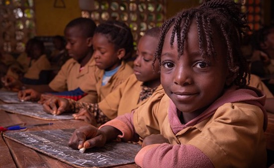 Thêm 50 triệu trẻ em gái trên thế giới có cơ hội tới trường kể từ năm 2015