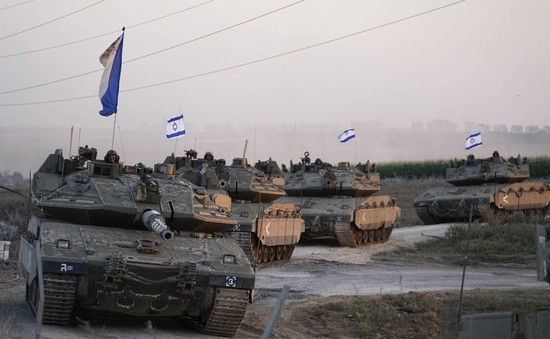 Bộ binh Israel tiến vào Dải Gaza