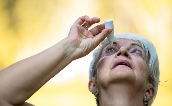Mỹ thu hồi 26 loại thuốc nhỏ mắt có thể gây mù lòa