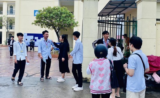 Học sinh lớp 12 tại Hà Nội hoàn thành thi nghề phổ thông