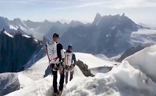 Chiều cao của núi Mont Blanc thấp đi do băng tan