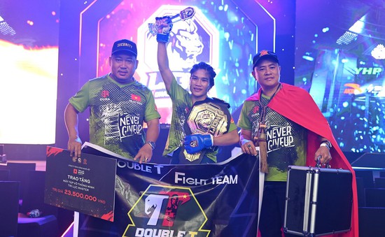 MMA Lion Championship: "Nữ hoàng Muay" Thanh Trúc bảo vệ ngôi vô địch MMA sau 2 phút 26 giây