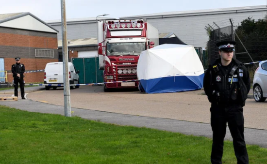 Pháp xét xử 19 bị cáo trong vụ 39 người Việt tử vong trong thùng xe container tại Anh