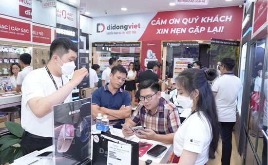 Trong làn sóng "giá rẻ", Di động Việt liên tục tăng trưởng doanh số