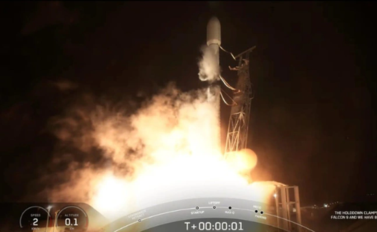 SpaceX phóng vệ tinh internet Starlink lên vũ trụ