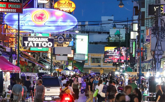 Thái Lan cho phép câu lạc bộ, quán bar mở cửa lâu hơn nhằm thúc đẩy du lịch