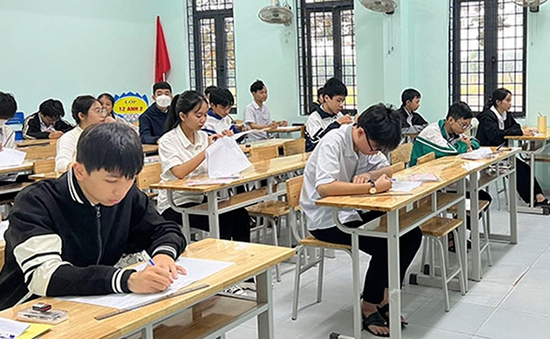 Có sai sót trong đề thi học sinh giỏi lớp 9 môn Tin học ở Quảng Bình?