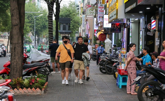 TP Hồ Chí Minh: Yêu cầu kiểm tra, xử lý tình trạng lấn chiếm lòng đường, hè phố