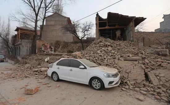 Động đất ở Trung Quốc: Số nạn nhân thiệt mạng tăng lên ít nhất 118, hơn 500 người bị thương