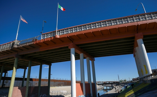 Mỹ và Mexico thống nhất tăng cường nỗ lực hạn chế tình trạng di cư kỷ lục