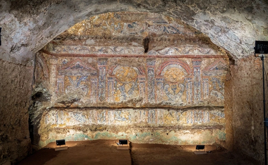 Chiêm ngưỡng bức tranh khảm 2.300 năm tuổi mới được tìm thấy tại Rome