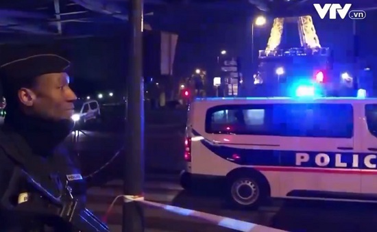 Nghi phạm tấn công ở Paris trung thành với IS