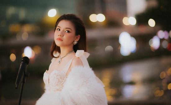 "Lady Mây" Myra Trần chinh phục trái tim khán giả với MV mới Dừng Yêu
