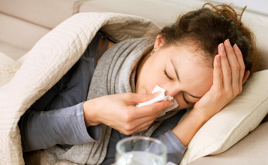 Cảm lạnh và cúm thường xuyên tiềm ẩn nguy cơ làm tăng sa sút trí tuệ
