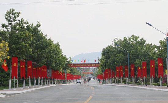 Công bố quyết định thành lập thị xã Tịnh Biên thuộc tỉnh An Giang
