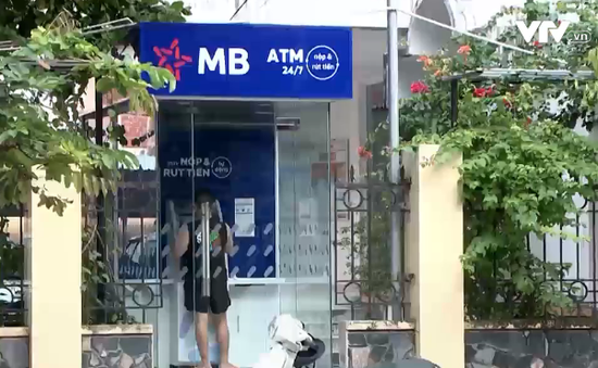 Nhiều trụ ATM “mọc” trái phép trên đất trụ sở UBND các phường