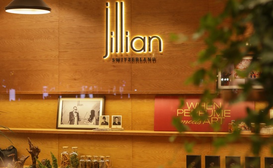 Thương hiệu nước hoa thủ công nổi tiếng của Thụy Sĩ khai trương cửa hàng đầu tiên tại Hà Nội