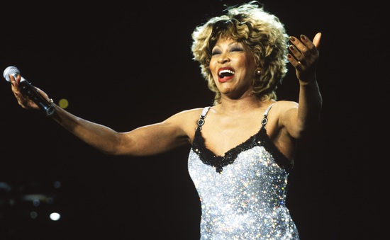 Hollywood tiếc thương sự ra đi của huyền thoại Tina Turner