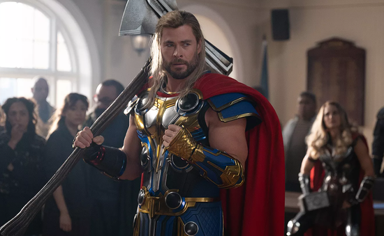 Chris Hemsworth thừa nhận đã "chán ngấy" vai diễn Thor