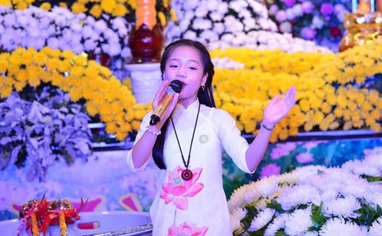 "Nghệ sĩ hát nhạc cổ truyền dân tộc Việt Nam nhỏ tuổi nhất" Tú Thanh qua đời vì tai nạn giao thông