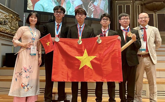 Học sinh Việt Nam giành 3 HCV tại Olympic Hóa học Quốc tế 2023