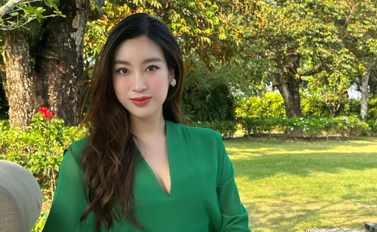 Rộ tin Hoa hậu Đỗ Mỹ Linh sinh con gái