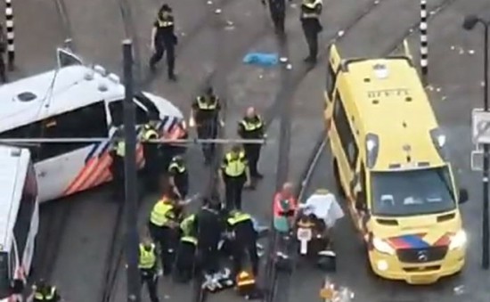 Ba người bị thương trong vụ nổ súng ở thành phố Rotterdam của Hà Lan