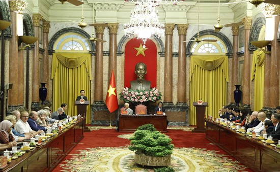 Chủ tịch nước: Việt Nam luôn kính trọng người tài và yêu quý trí thức