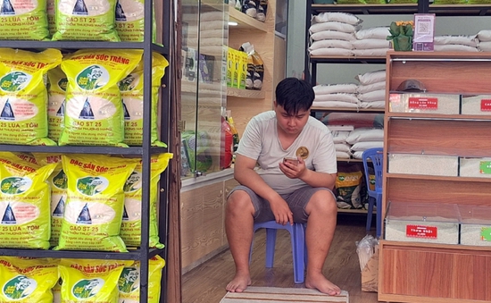 Gạo tăng giá tại các chợ truyền thống của TP Hồ Chí Minh