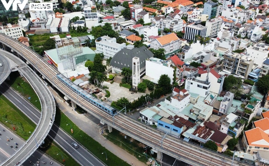 TP Hồ Chí Minh: Metro số 1 lần đầu tiên chạy thử toàn tuyến