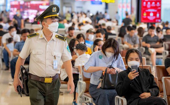 Tăng cường an ninh tại sân bay Nội Bài đợt nghỉ lễ 2/9