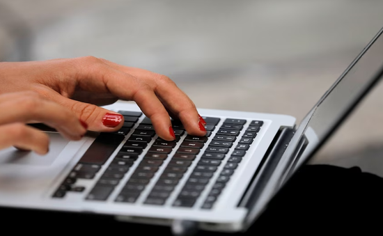 Ấn Độ hạn chế nhập khẩu máy tính xách tay, máy tính bảng