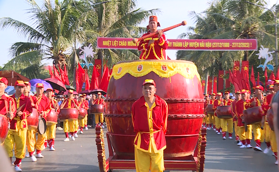 Sôi động lễ hội truyền thống mừng ngày Quốc khánh tại Hải Hậu, Nam Định
