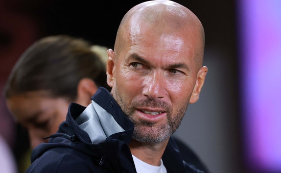 HLV Zidane sẽ trở lại huấn luyện nếu được đáp ứng yêu cầu... khó khả thi
