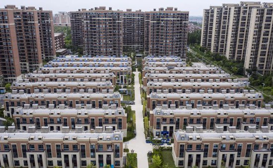 “Gã khổng lồ” bất động sản Trung Quốc thoát nguy cơ vỡ nợ
