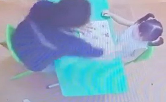 Hà Nội: Công an thụ lý hồ sơ vụ bé 2 tuổi bị cô giáo đánh liên tiếp vào mặt