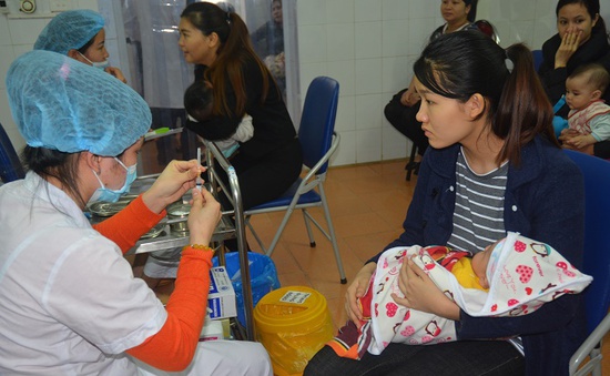 Hà Nội: Tổ chức tiêm chủng thường xuyên và tiêm bù mũi các vaccine trong tiêm chủng mở rộng