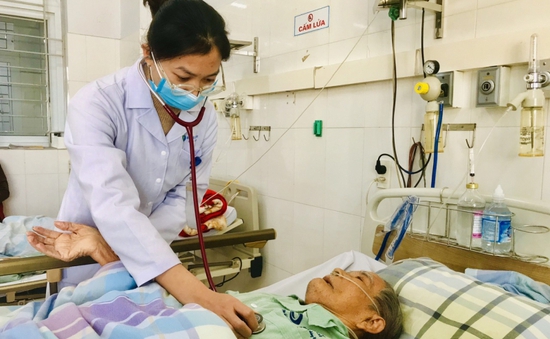 Phòng bệnh phổi tắc nghẽn mạn tính tái phát, gia tăng trong mùa Đông