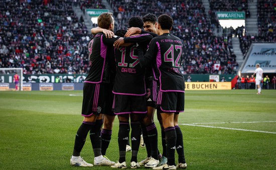 Vòng 19 Bundesliga | Leverkusen xảy chân, Bayern Munich thắng kịch tính