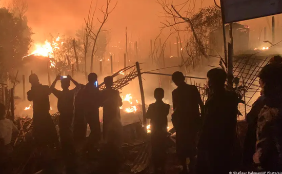 Hỏa hoạn thiêu rụi trại tị nạn ở Bangladesh, gần 7.000 người Rohingya mất chỗ ở