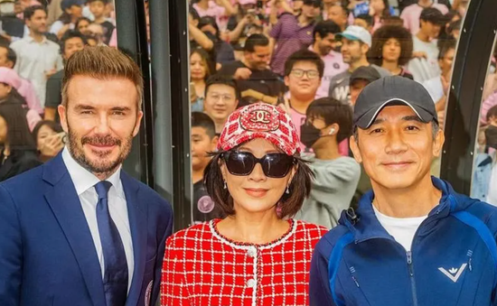 Lương Triều Vỹ bị vợ ép chụp ảnh với David Beckham