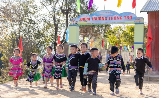 Điểm trường mới cho 35 em bé người Mông ở Mù Cang Chải trước thềm năm mới