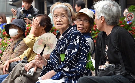 Thách thức kép từ dân số già tại Đông Nam Á