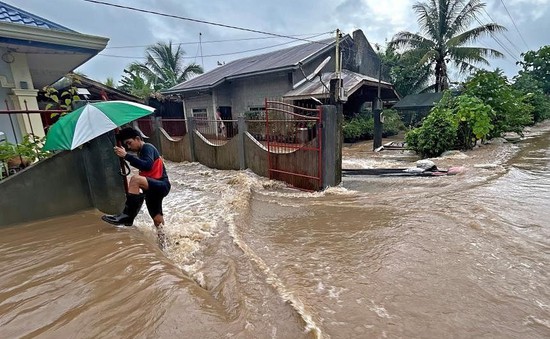 Nhiều người thiệt mạng vì lũ lụt và lở đất ở Philippines