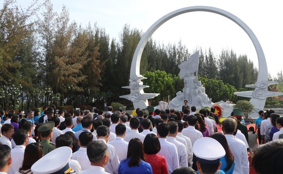 Tưởng niệm, tri ân 64 liệt sĩ hy sinh tại đảo Gạc Ma