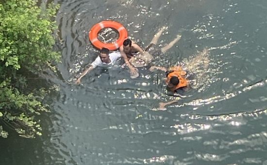 Vụ 3 nữ sinh bị đuối nước ở Bình Phước: Tìm thấy thi thể thứ 3