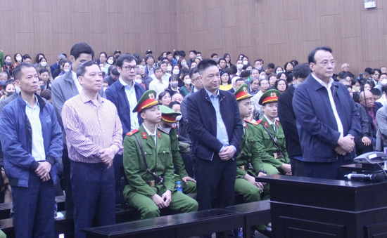 Viện Kiểm sát giảm mức án đề nghị cho cha con Chủ tịch Tân Hoàng Minh