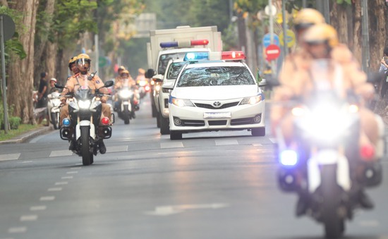 Hàng trăm cảnh sát bảo vệ phiên tòa xét xử Trương Mỹ Lan cùng các đồng phạm