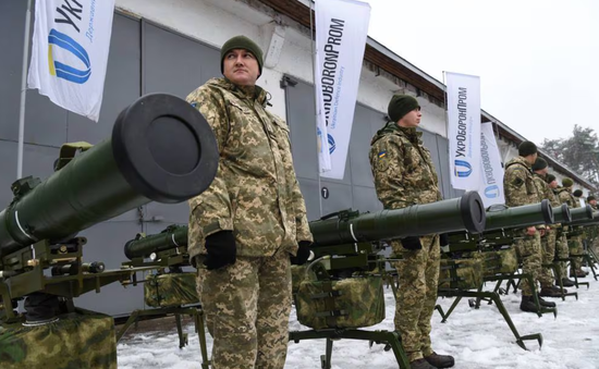 Anh và Ukraine ký thỏa thuận hợp tác vũ khí