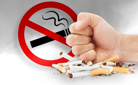 Anh thông qua dự luật cấm trẻ dưới 15 tuổi hút thuốc lá
